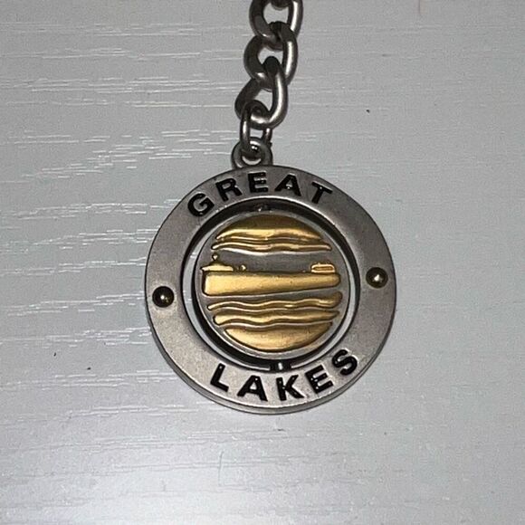 Great Lakes Keychain Metal Spinner Metal Keyring Collectable Souvenir keepsake - Picture 5 of 6